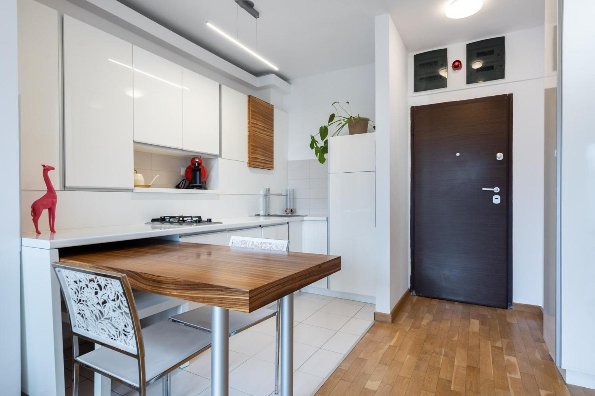 Lazynest - Modern Apartment With Parking & Balcony Boekarest Buitenkant foto