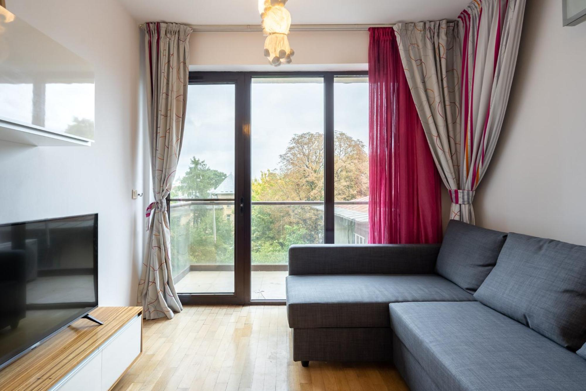 Lazynest - Modern Apartment With Parking & Balcony Boekarest Buitenkant foto